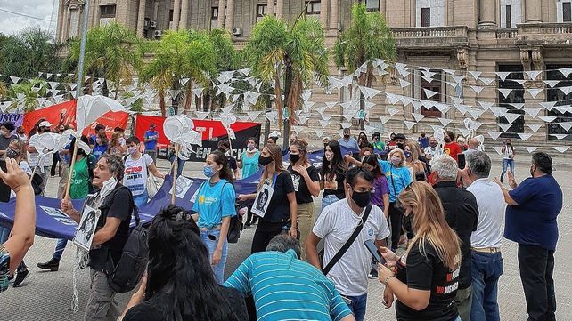 Docentes de la UNL harán paro la semana que viene