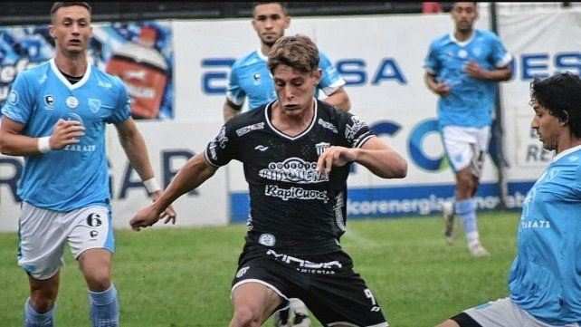 Genaro Rossi se desvinculará de Chaco For Ever para llegar en las próximas horas a Santa Fe y sumarse a Colón.