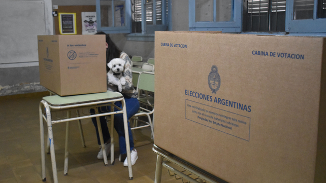 Crisis de participación en Santa Fe: el 37% del electorado no fue a votar y los nulos duplican a los blancos