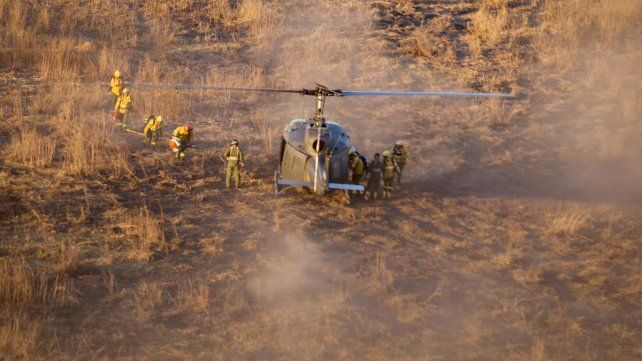 Bomberos combatían este lunes un foco de incendio en el departamento Gualeguay (Archivo)