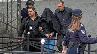 El adolescente que habría matado a nueve personas en una escuela de Serbia fue detenido