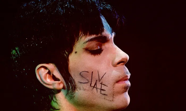 Prince: un artista experimental que dejó huella con su música y sus controversias