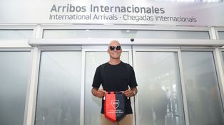 Keylor Navas ya llegó a Rosario y despierta la emoción de los hinchas