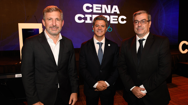 Cippec convocó a crecer o crecer y reunió al arco político en una noche clave donde La Capital dijo presente