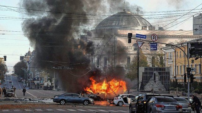 Tras el ataque al puente de Crimea, Rusia en represalia bombardeó Kiev y varias ciudades