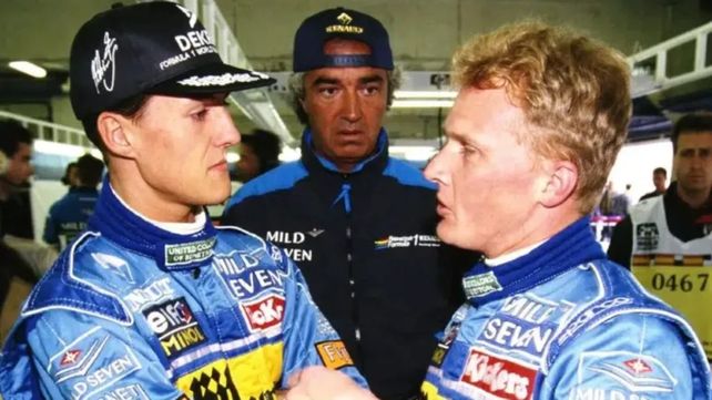 Michael Schumacher, Flavio Briatore y Johnny Herbert compartieron en Benetton durante la temporada de 1995 de Fórmula 1.