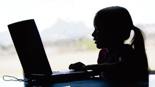 Le dan tres años de prisión condicional por grooming y estupro