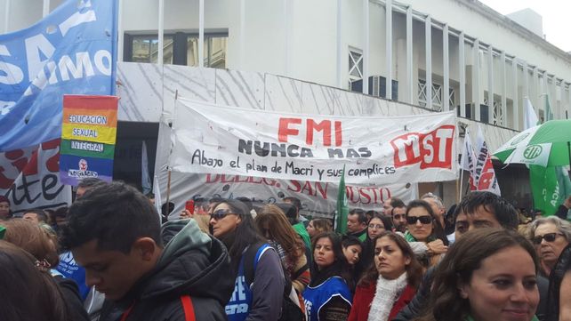 Así se vive el paro y movilización de trabajadores en Santa Fe