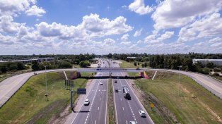 El sábado empezó con un aviso de cortes de tránsito en la autopista Rosario-Santa Fe