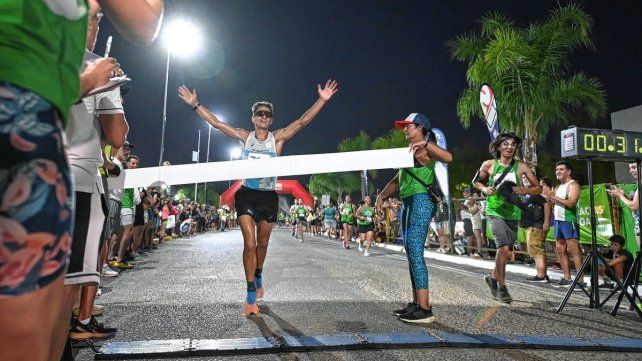 El santafesino Carlos Johnson se llevó el maratón Paraná Corre