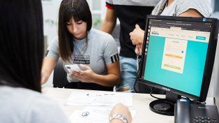 Desde el 17 los estudiantes secundarios podrán tramitar nuevas becas de Inaubepro o renovarlas. Cómo inscribirse y qué documentación tienen que digitalizar