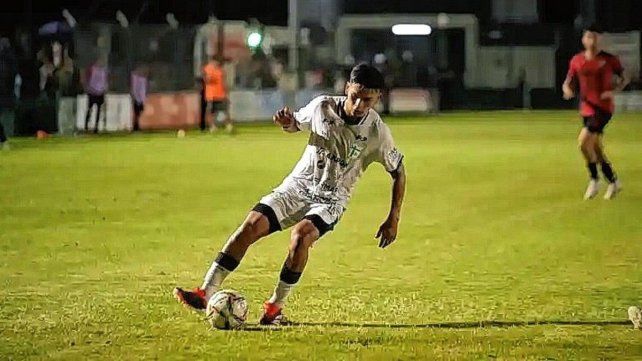 Unión asuma al juvenil Leonel Flores como apuesta inicial para la reserva
