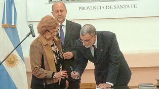 El gobernador Omar Perotti le tomó juramento al nuevo ministro de Seguridad, Rubén Rimoldi