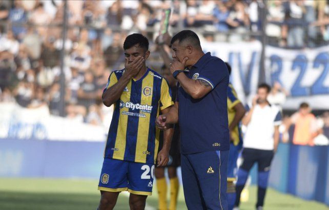 Jorge Almirón pone en cancha un Central renovado