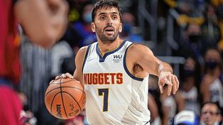 Denver Nuggets con Facundo Campazzo recibe al campeón Milwaukee Bucks