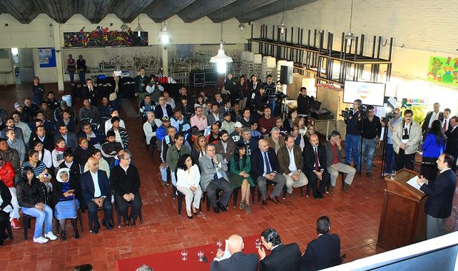Provincia y Municipio invertirán $ 20 millones en barrios del Oeste y del Norte