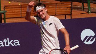 El tenista local Luciano Ambrogi quiere un lugar en el Rosario Challenger.&nbsp;