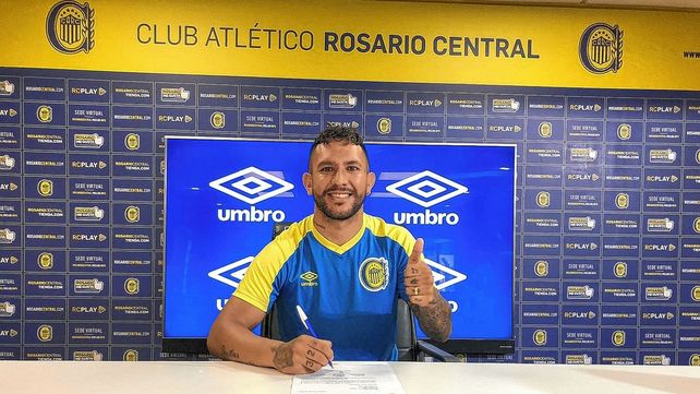 Walter Montoya dejó atrás el coronavirus y se sumó a la pretemporada de Rosario Central.&nbsp;