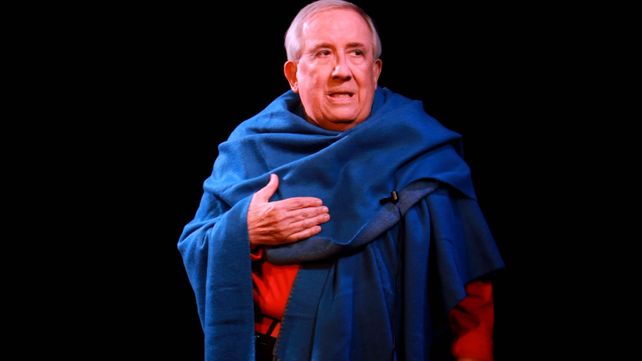 Campos actuará los 4 sábados de abril en Amigos del Arte.