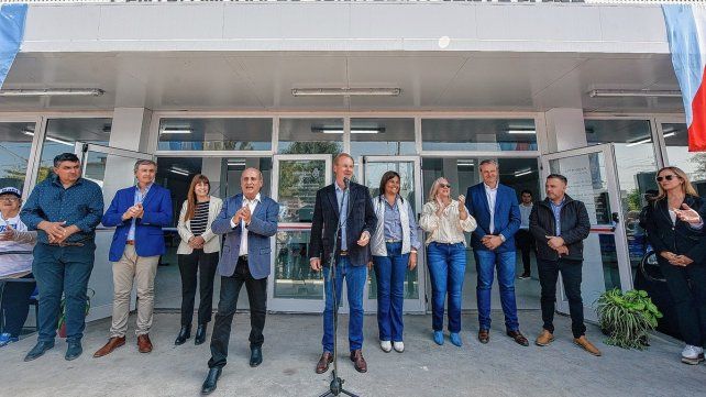Santa Elena: Bordet inauguró el centro modular sanitario