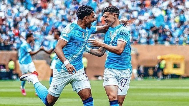 Manchester City superó al Wydad AC en su estreno