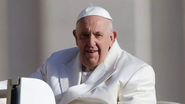 El Papa Francisco disgustado por la quema de un Corán en Suecia. Advirtió que la libertad de expresión nunca debe usarse como excusa para despreciar a otros.