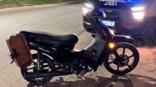 Balacera y persecución nocturna en zona norte: arrestaron a un motociclista armado