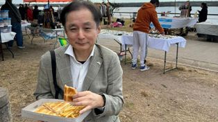 El embajador de Japón estuvo de visita en Rosario y no se privó de conocer una de las comidas típicas de la ciudad