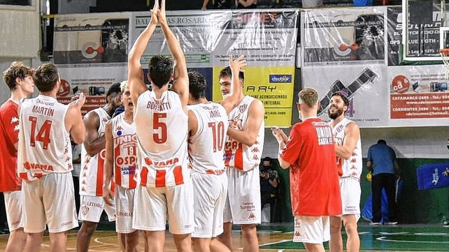 Unión choca con Estudiantes (T) en el gimnasio Roque Otrino.&nbsp;