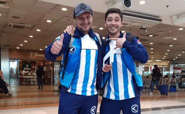 Dos rosarinos necesitan una mano para poder cumplir el sueño de jugar un Mundial