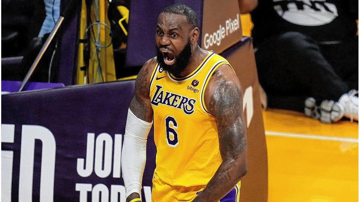 Los Angeles Lakers Por El Milagro De Lebron James