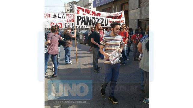 Queremos parar el ajuste, lograr aumento salarial y que se vaya Panozzo