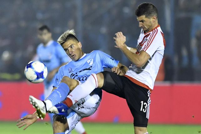 Alario prepara las valijas para irse a Alemania