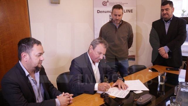 El acuerdo se enmarca en la necesidad de transparentar la compra venta de vehículos usados. Las agencias tendrán un plazo de 90 días para registrarse.