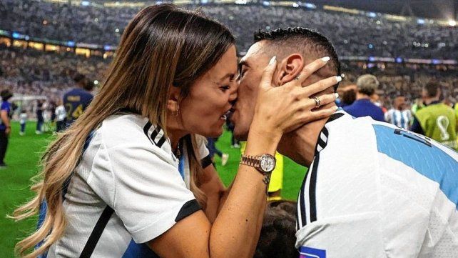 Mirá el posteo de la esposa de Fideo Di María por su regreso a Central