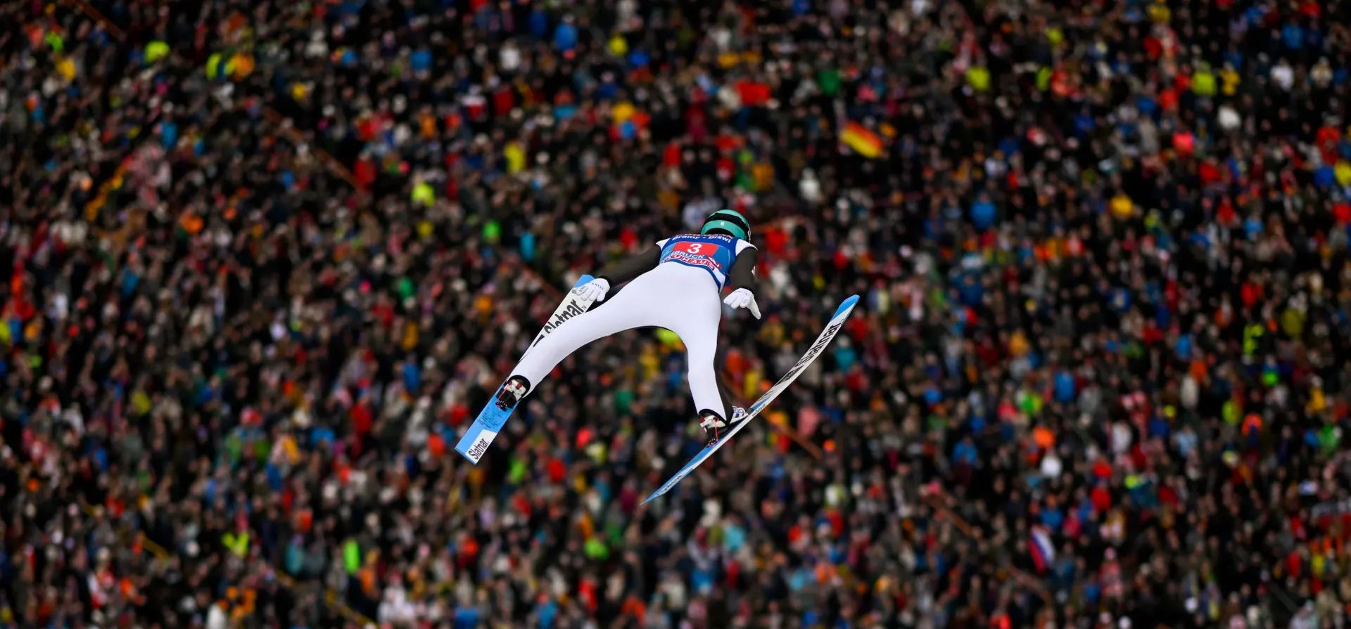 Innsbruck, Austria. Ane Lanišek de Eslovenia compite en la competencia de salto de esquí Four Hills. Fotografía: Daniel Kopatsch/Getty Images