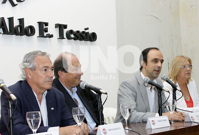 Corral, elegido para presidir el Foro Nacional de Intendentes Radicales