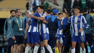 Porto enfrenta a Al Ahly en busca del milagro de la clasificación