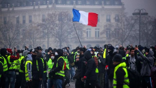 Francia teme otro sábado de violencia callejera