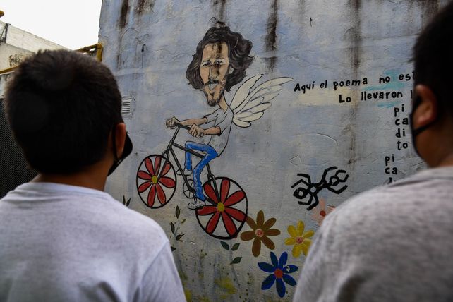 Pocho, la Serrano y una pedagogía de la ternura