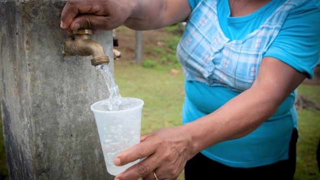En más de 30 localidades santafesinas el agua contiene altas concentraciones de hierro y manganeso