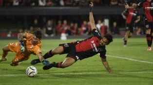 Newells empató de local con Platense y se hunde en la zona A