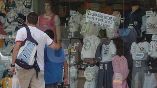 Inicio del ciclo lectivo: los padres deberán abonar $1200 solo en los uniformes