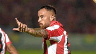 Colón espera la respuesta de Junior Arias.