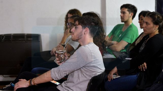 Verzeñassi preguntó quién controla la cantidad de venenos en la sangre de los donantes