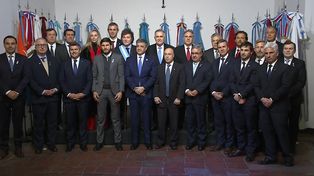 El presidente Javier Milei firmó en Tucumán el Pacto de Mayo con los gobernadores.