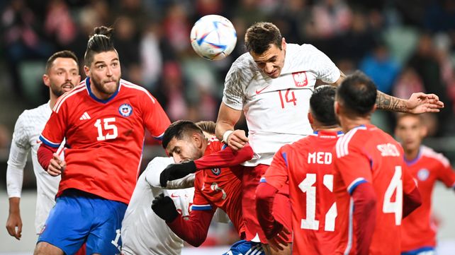 Polonia guardó a varios de sus titulares, pero con eso igual le alcanzó para vencer, con lo justo, a Chile.
