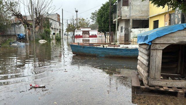 Más de 500 personas evacuadas por inundaciones en Concordia