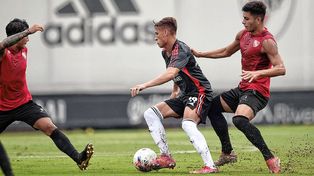 River sufrió una derrota en su primer amistoso de pretemporada.