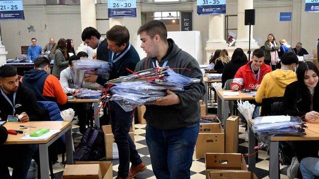 La Justicia advirtió que los partidos son los responsables por la falta de boletas